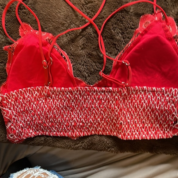 Bright Red - Picture 3 of 3